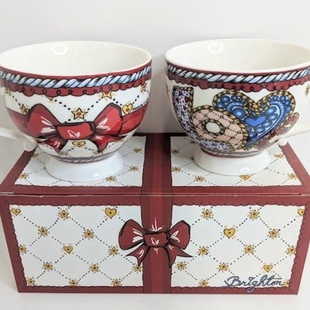 NWT IOB Brighton VIP set of two LOVE coffee / tea mugs